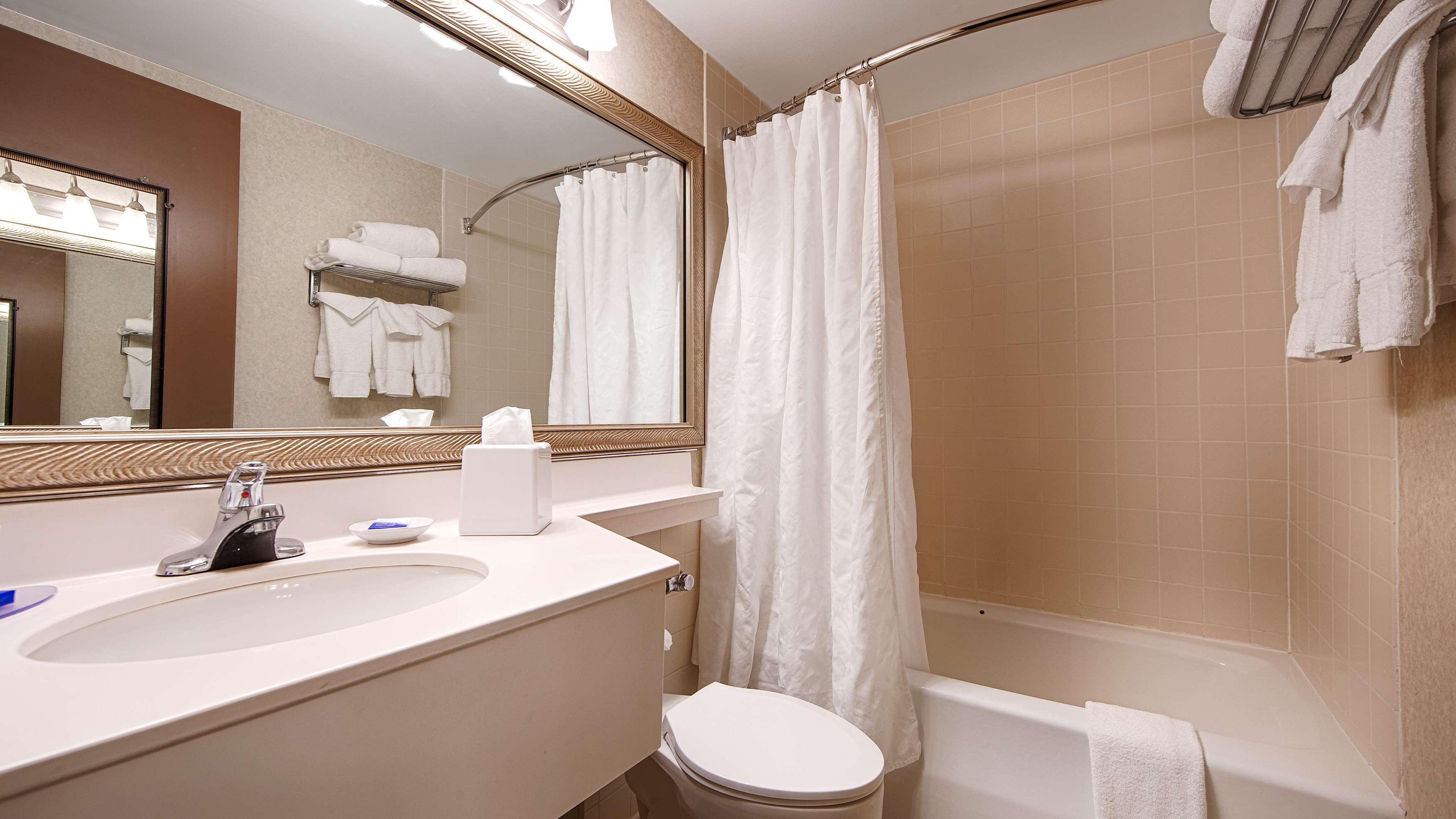 Best Western Plus Chelmsford Inn Экстерьер фото