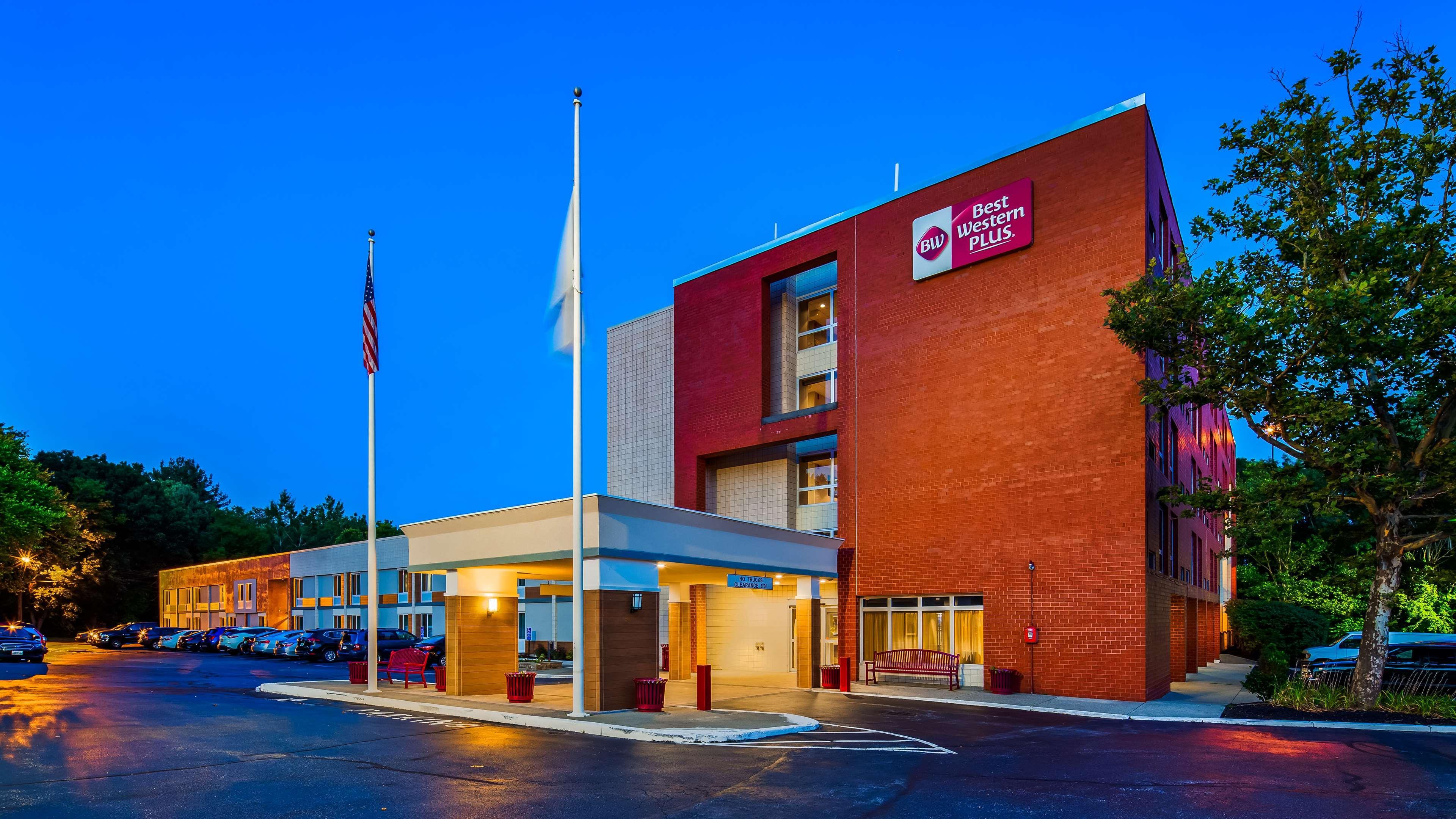 Best Western Plus Chelmsford Inn Экстерьер фото